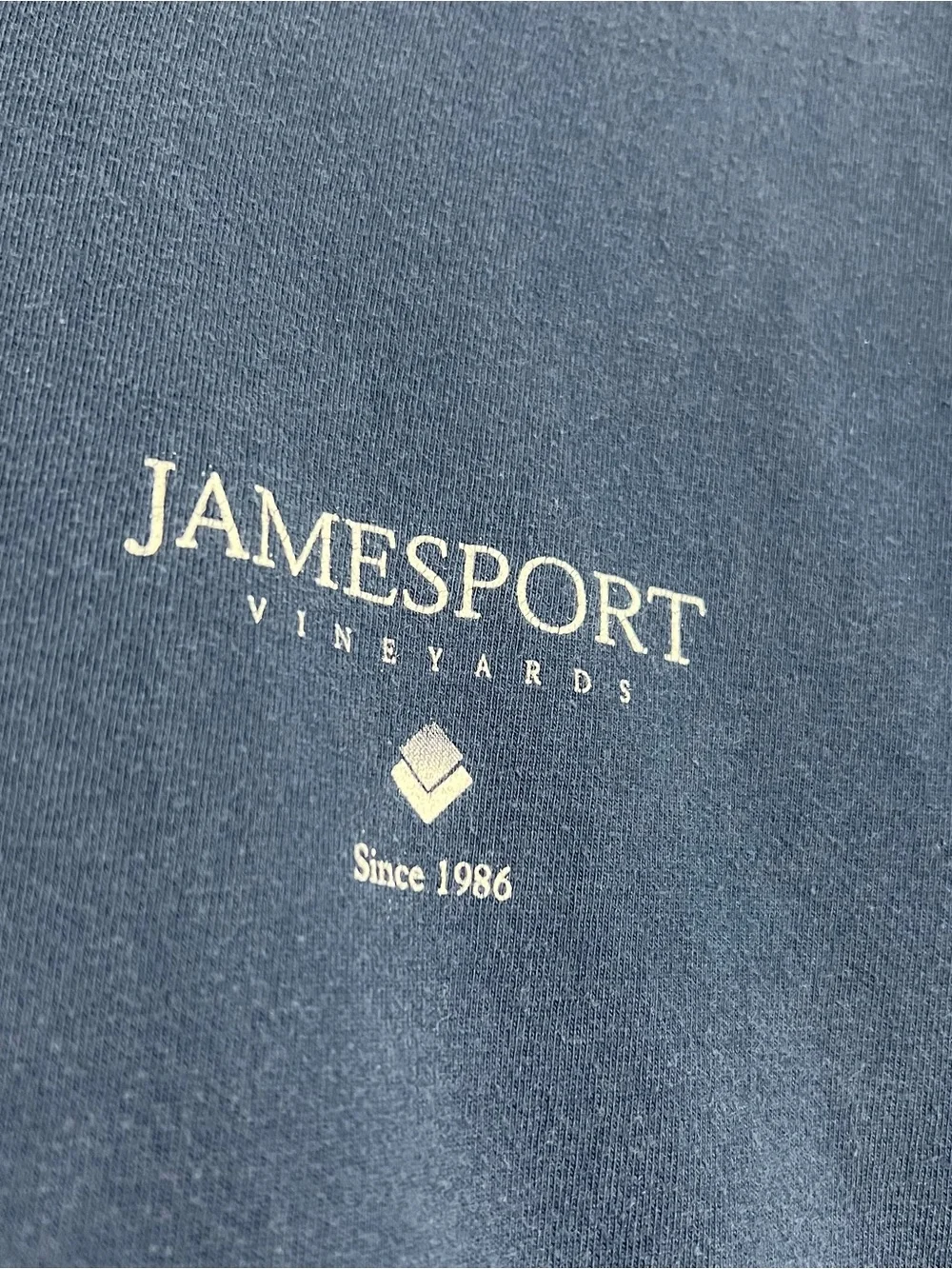 Vintage Jamesport Vineyards Long Island Blue Short Sleeve T-Shirt Adult XL